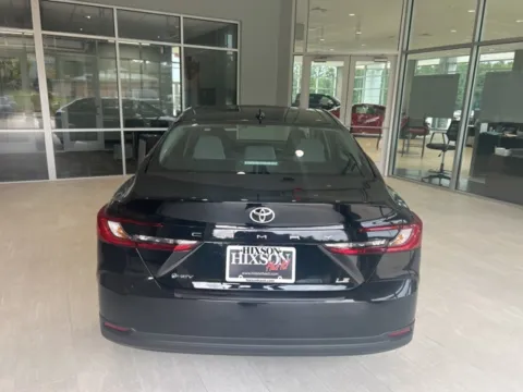 More photos of 2025 Toyota Camry LE at Hixson Toyota, LA