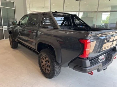 More photos of 2025 Toyota Tacoma Hybrid Trailhunter at Hixson Toyota, LA
