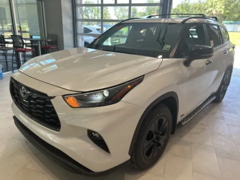 White 2025 Toyota Highlander Hybrid XLE for sale in DeRidder, LA
