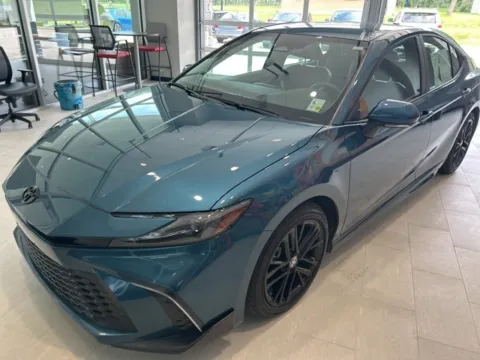 Black 2025 Toyota Camry SE for sale in DeRidder, LA