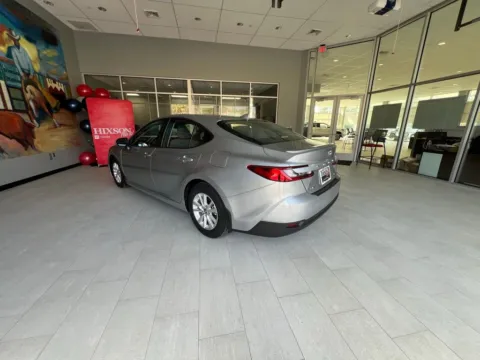 More photos of 2025 Toyota Camry LE at Hixson Toyota, LA