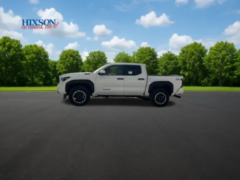 More photos of 2025 Toyota Tacoma Hybrid TRD Off Road at Hixson Toyota, LA