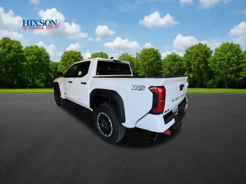 More photos of 2025 Toyota Tacoma Hybrid TRD Off Road at Hixson Toyota, LA