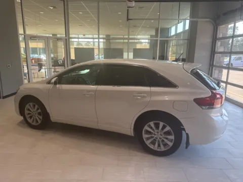 Another view of 2015 Toyota Venza LE for sale in DeRidder, LA at Hixson Toyota