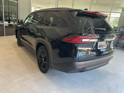 More photos of 2025 Toyota Grand Highlander Hybrid XLE at Hixson Toyota, LA