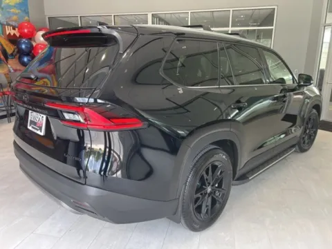 More photos of 2025 Toyota Grand Highlander Limited at Hixson Toyota, LA