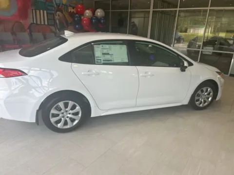 More photos of 2025 Toyota Corolla LE at Hixson Toyota, LA