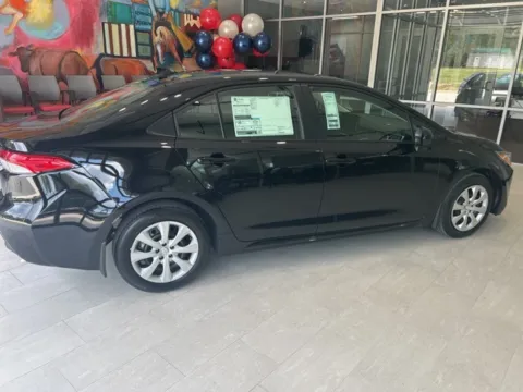 More photos of 2025 Toyota Corolla LE at Hixson Toyota, LA