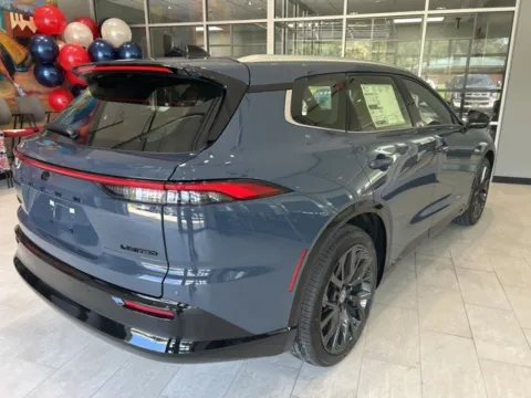 More photos of 2025 Toyota Crown Signia Limited at Hixson Toyota, LA
