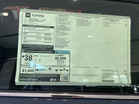 More photos of 2025 Toyota Crown Signia Limited at Hixson Toyota, LA