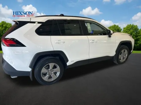 More photos of 2025 Toyota RAV4 Hybrid XLE at Hixson Toyota, LA