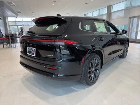 More photos of 2025 Toyota Crown Signia Limited at Hixson Toyota, LA