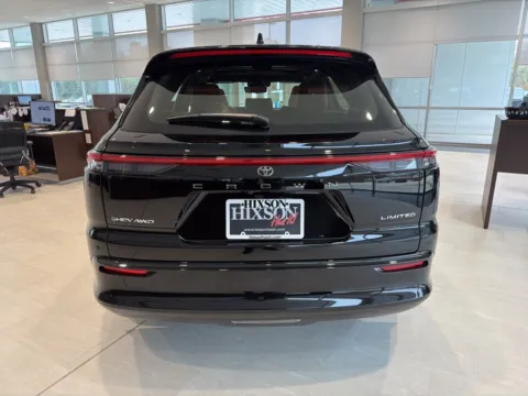 More photos of 2025 Toyota Crown Signia Limited at Hixson Toyota, LA