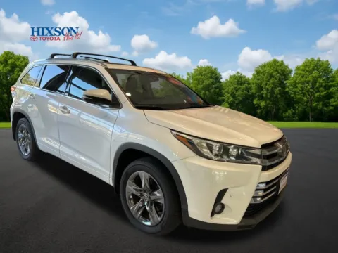 White 2018 Toyota Highlander Limited Platinum for sale in DeRidder, LA