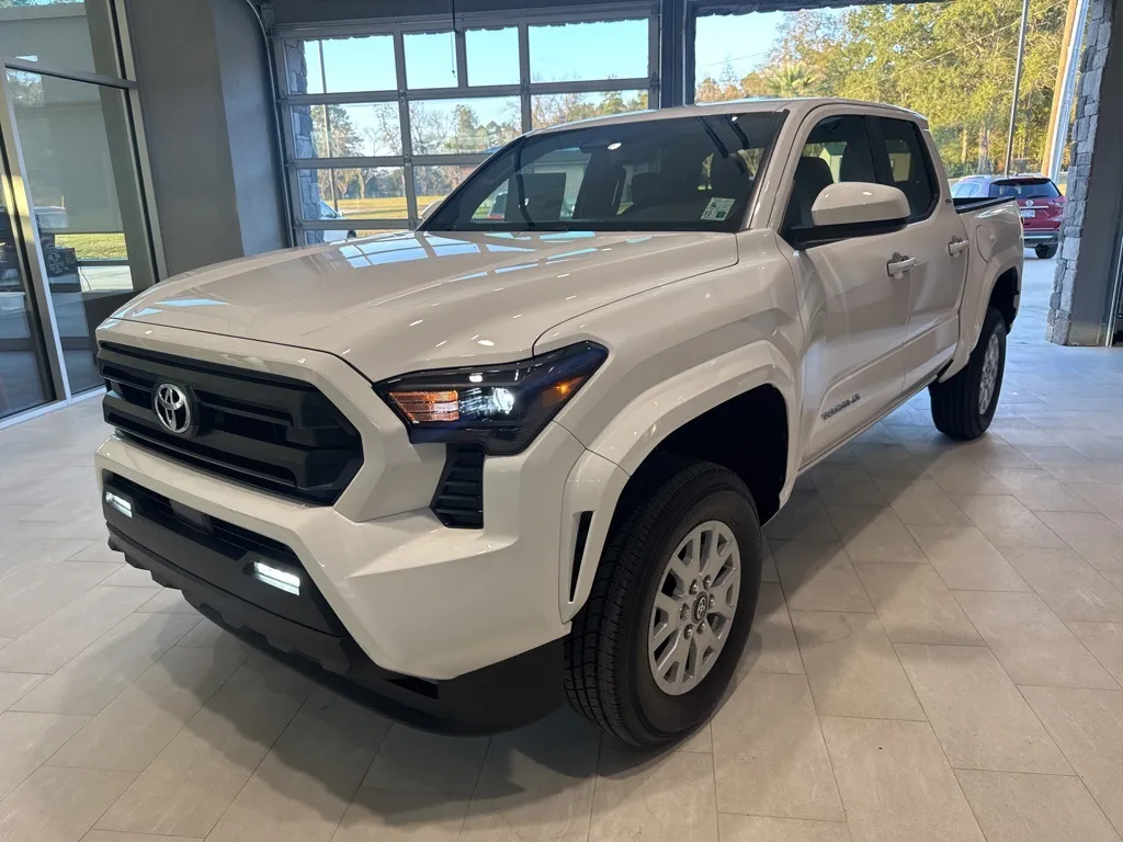 White 2025 Toyota Tacoma SR5 for sale in DeRidder, LA