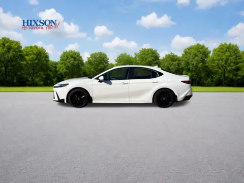 More photos of 2026 Toyota Camry SE at Hixson Toyota, LA