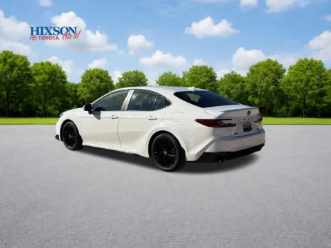 More photos of 2026 Toyota Camry SE at Hixson Toyota, LA