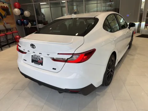 More photos of 2026 Toyota Camry SE at Hixson Toyota, LA