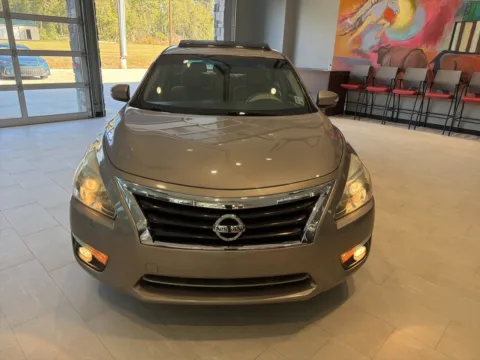 Photos of 2013 Nissan Altima 2.5 SL for sale in DeRidder, LA at Hixson Toyota