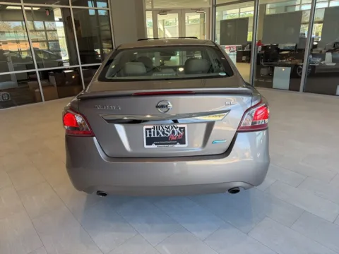 More photos of 2013 Nissan Altima 2.5 SL at Hixson Toyota, LA