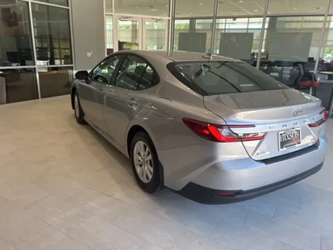 More photos of 2025 Toyota Camry LE at Hixson Toyota, LA