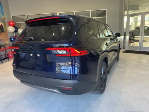 More photos of 2026 Toyota Grand Highlander Limited at Hixson Toyota, LA