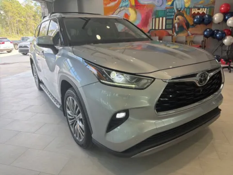 Another view of 2021 Toyota Highlander Platinum for sale in DeRidder, LA at Hixson Toyota