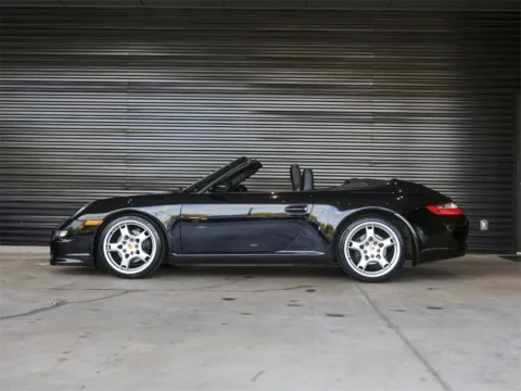 Photos of 2006 Porsche 911 Carrera for sale in Austin, TX at Porsche South Austin