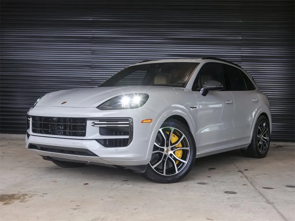 Gray 2024 Porsche Cayenne E-Hybrid Turbo for sale in Austin, TX
