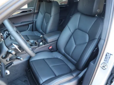 More photos of 2025 Porsche Macan at Porsche South Austin, TX