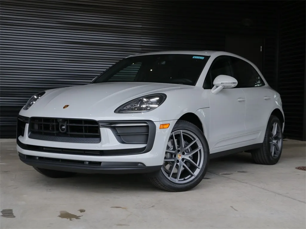 2026 Porsche Macan