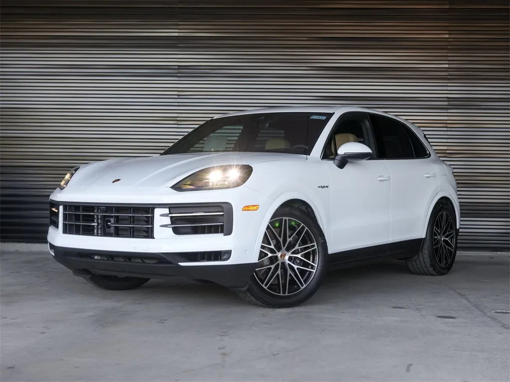 White 2026 Porsche Cayenne E-Hybrid for sale in Austin, TX
