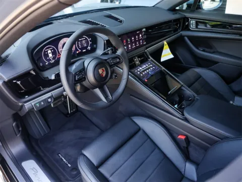 More photos of 2025 Porsche Panamera 4 at Porsche South Austin, TX
