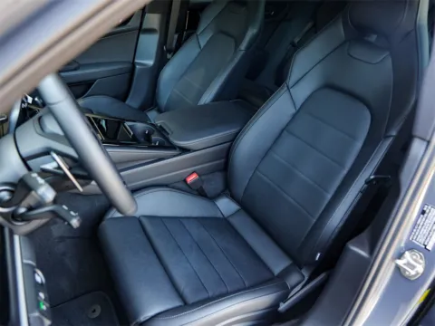 More photos of 2025 Porsche Panamera 4 at Porsche South Austin, TX