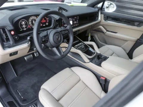 More photos of 2026 Porsche Cayenne E-Hybrid Coupe Turbo E-Hybrid Coupe at Porsche South Austin, TX