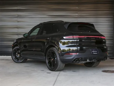 Another view of 2026 Porsche Cayenne for sale in Austin, TX at Porsche South Austin