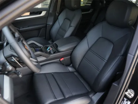 More photos of 2025 Porsche Cayenne Coupe S at Porsche South Austin, TX