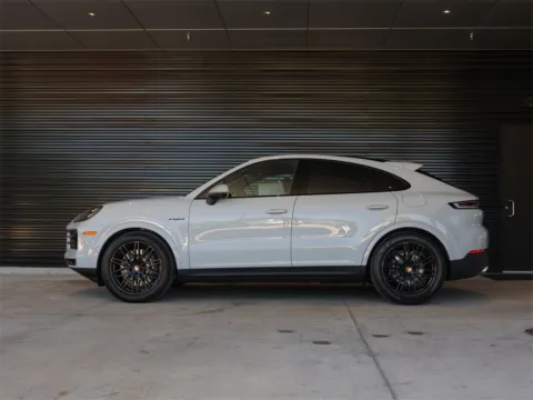 Photos of 2025 Porsche Cayenne E-Hybrid Coupe for sale in Austin, TX at Porsche South Austin