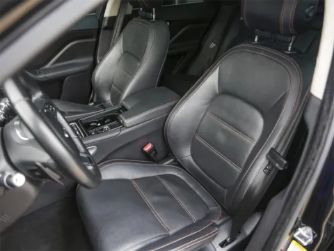 More photos of 2019 Jaguar F-PACE 20d Prestige at Porsche South Austin, TX