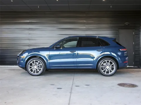 Photos of 2024 Porsche Cayenne for sale in Austin, TX at Porsche South Austin