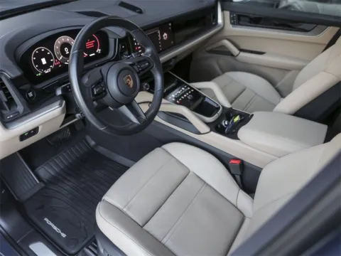 More photos of 2024 Porsche Cayenne at Porsche South Austin, TX