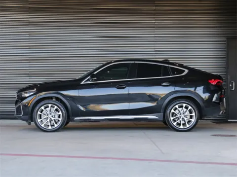 Photos of 2022 BMW X6 xDrive40i for sale in Austin, TX at Porsche South Austin