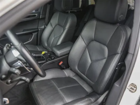 More photos of 2017 Porsche Macan at Porsche South Austin, TX