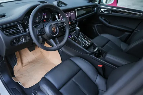 More photos of 2025 Porsche Macan at Porsche South Austin, TX