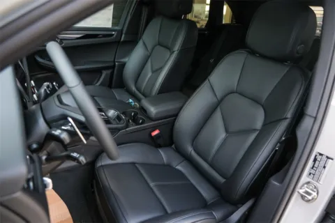 More photos of 2025 Porsche Macan at Porsche South Austin, TX