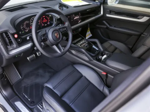 More photos of 2026 Porsche Cayenne E-Hybrid S at Porsche South Austin, TX