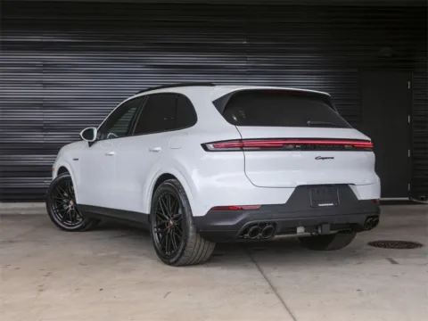 Another view of 2026 Porsche Cayenne E-Hybrid for sale in Austin, TX at Porsche South Austin