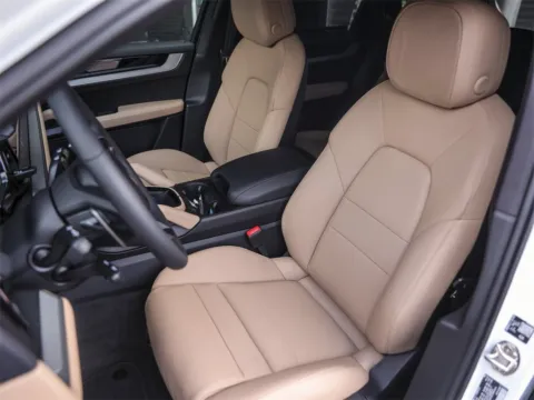 More photos of 2026 Porsche Cayenne E-Hybrid at Porsche South Austin, TX