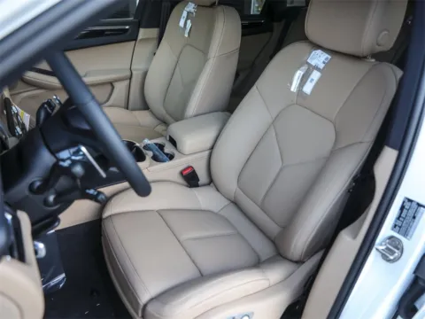 More photos of 2026 Porsche Macan at Porsche South Austin, TX