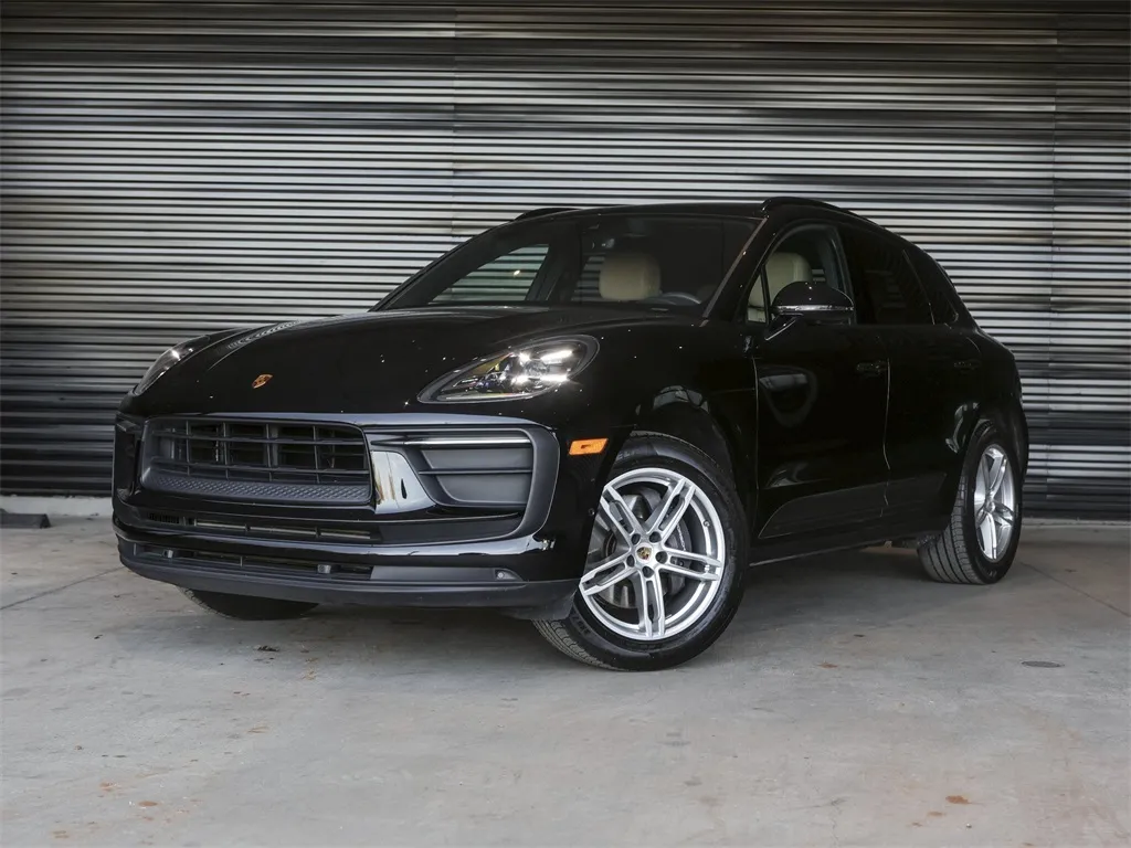 Black 2022 Porsche Macan for sale in Austin, TX